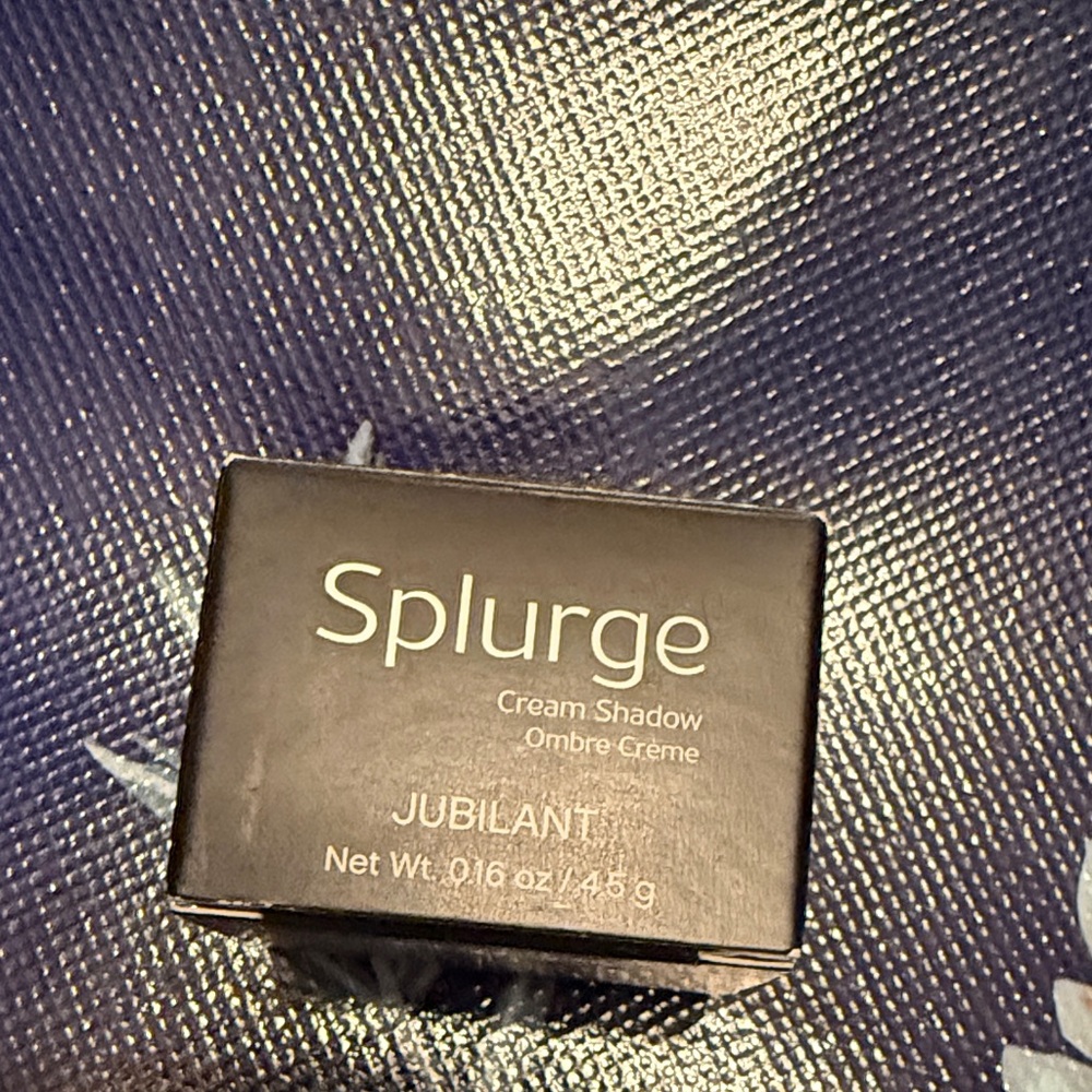 Younique Cream Shadow in Jubilant